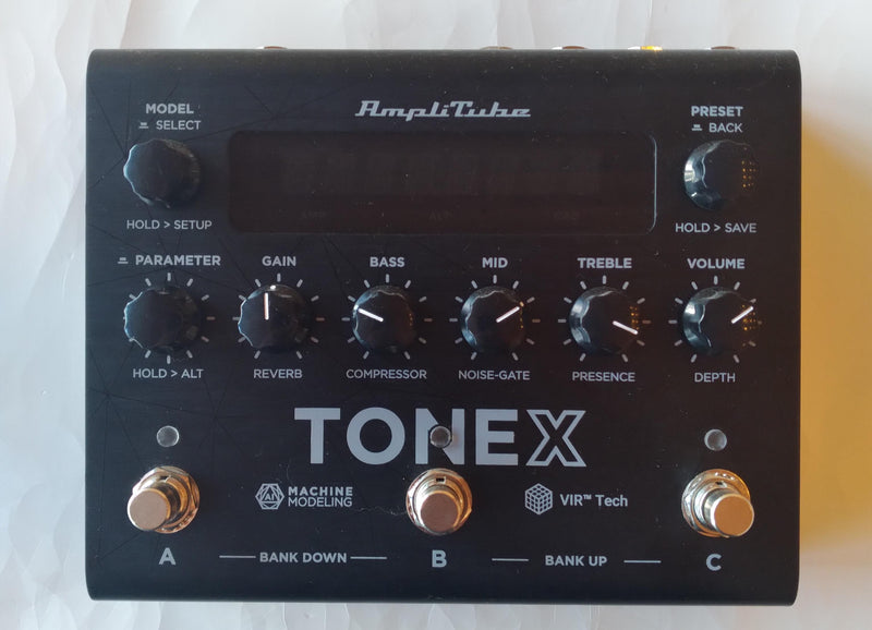 IK Multimedia Tonex Pedal Amplifier | Cabinet | Pedal