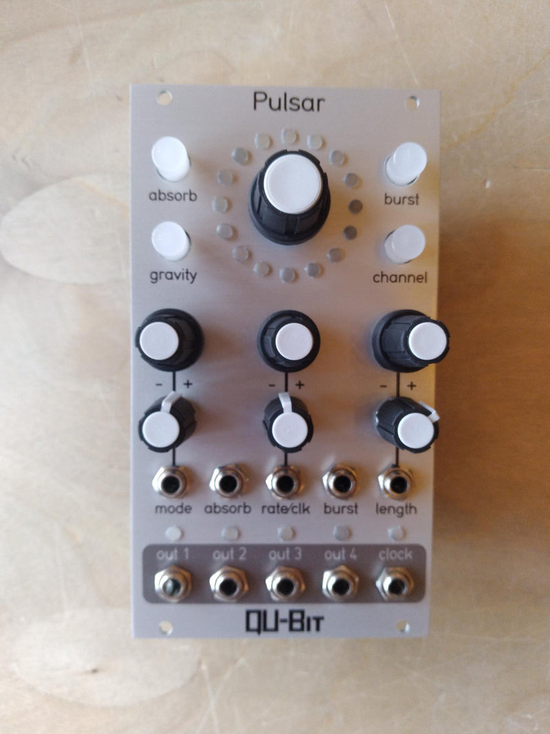 QU-BIT ELECTRONIX PULSAR SILVER