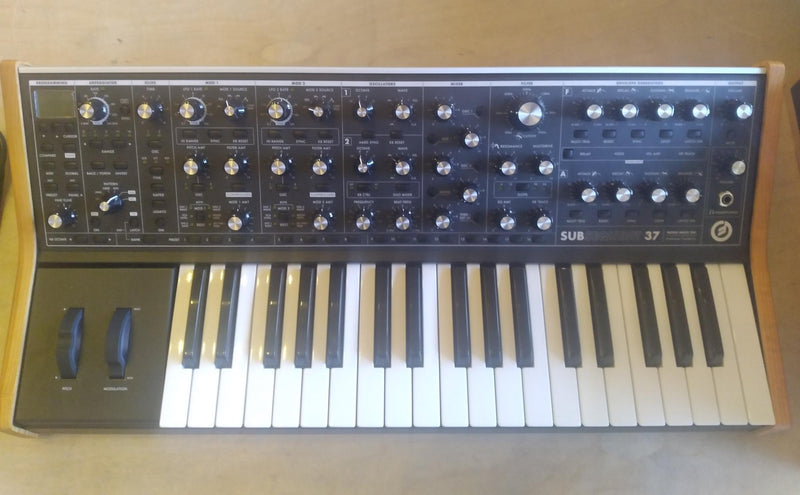 Moog Music Subsequent 37 Synthesizer with 37-Key Keyboard