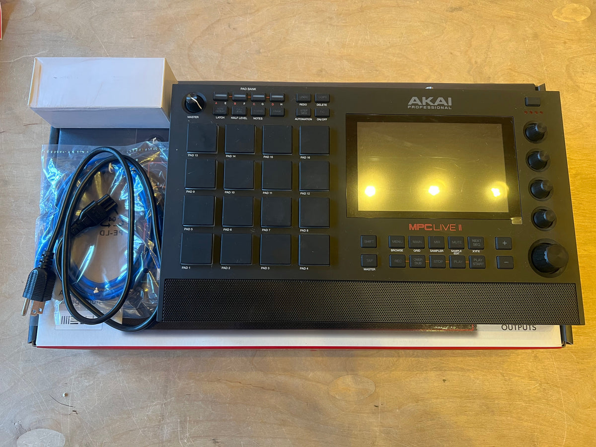 Akai MPC LIVE 2 Standalone Music Production Center